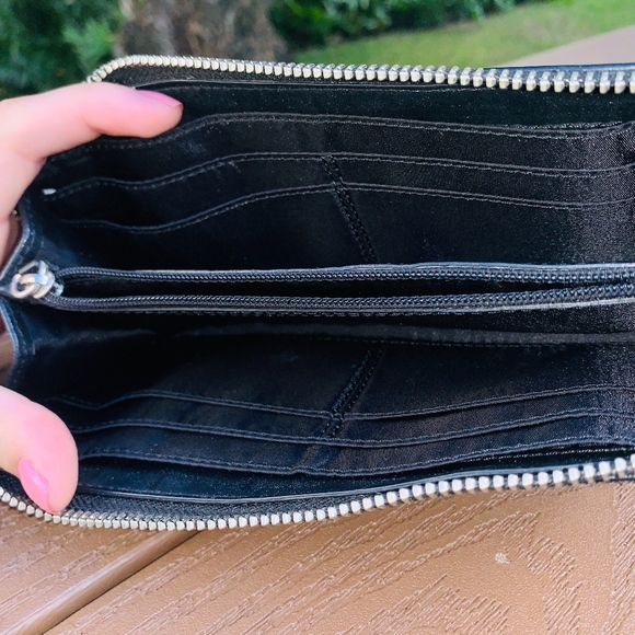 Coach Wallet - Picture 4 of 8